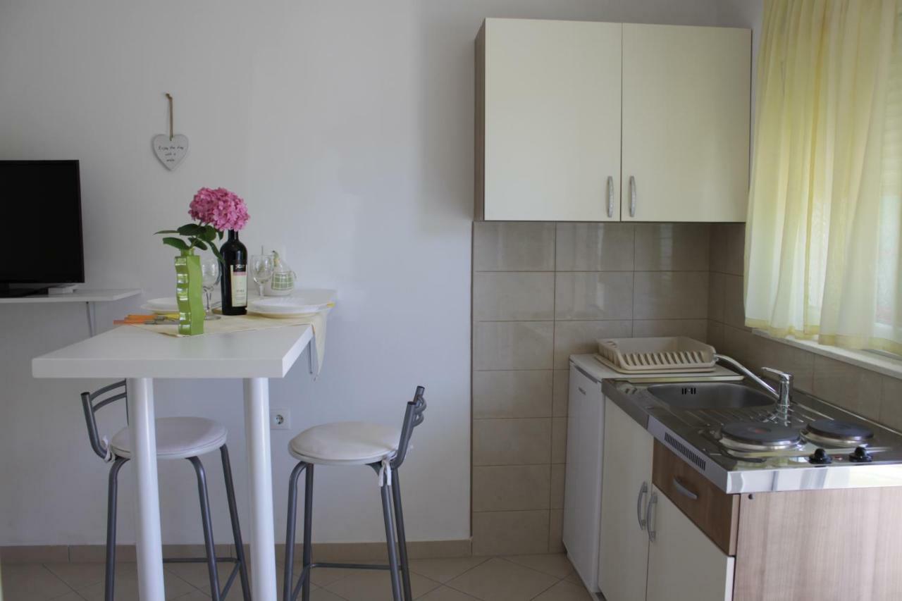Adria Apartments Stobreč Εξωτερικό φωτογραφία